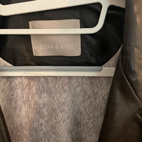 Leather biker jacket - Picture 2 of 7